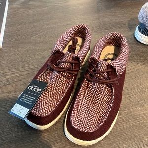 Hey dude Britt in burgundy